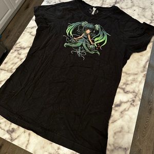 Gamer girl graphic tee